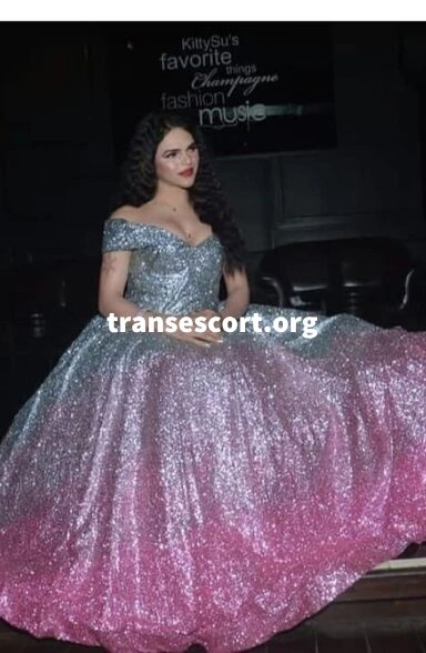 shemale Simii Classy | Image 3