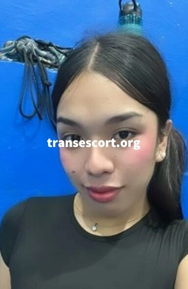 shemale Trixie | Image 2